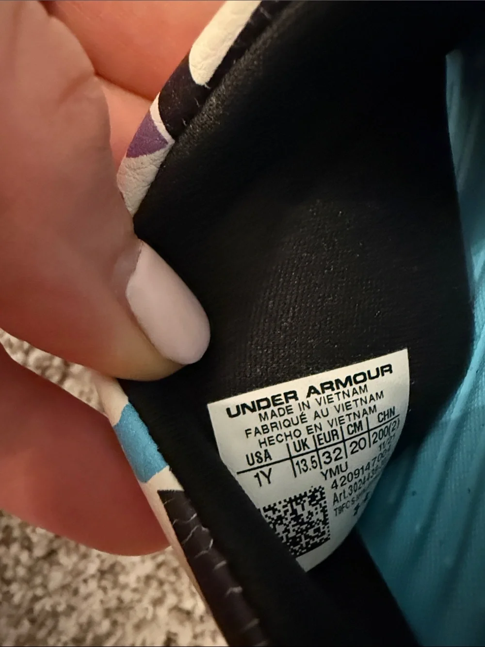 Under Armour slides youth size 1